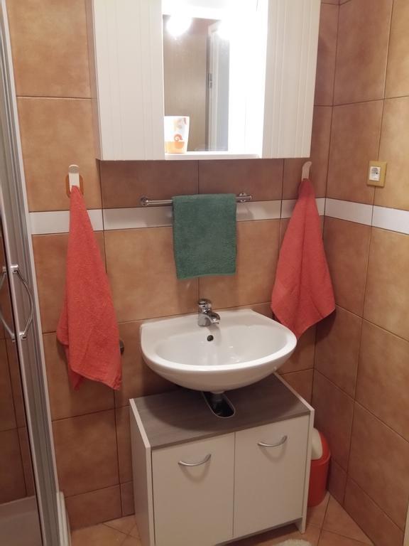 Apartment Sandra Rabac Esterno foto
